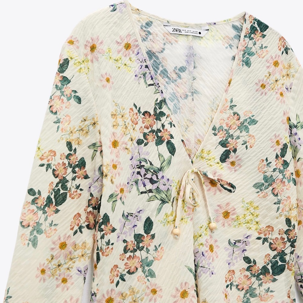 💫 Zara Floral Print Blouse 💫